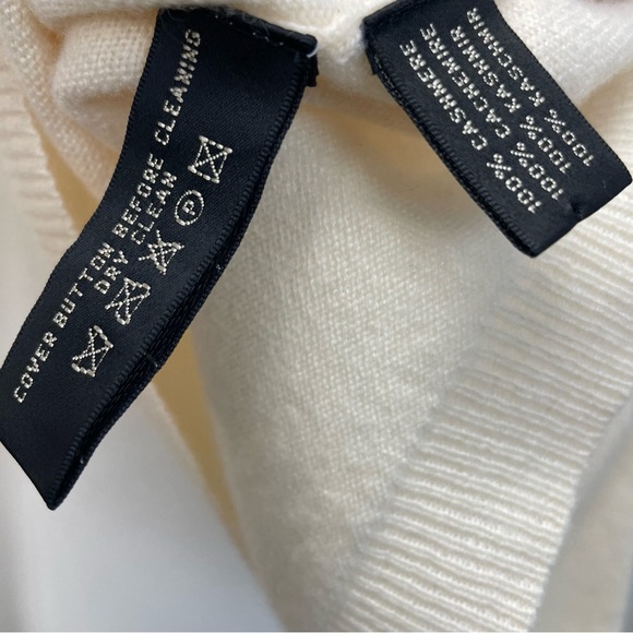 Ralph Lauren Black Label Cashmere Sweater Rhinestone Button Size Medium - Picture 9 of 13